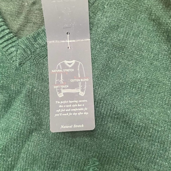 IZOD V-neck Sweater - Picture 5 of 6
